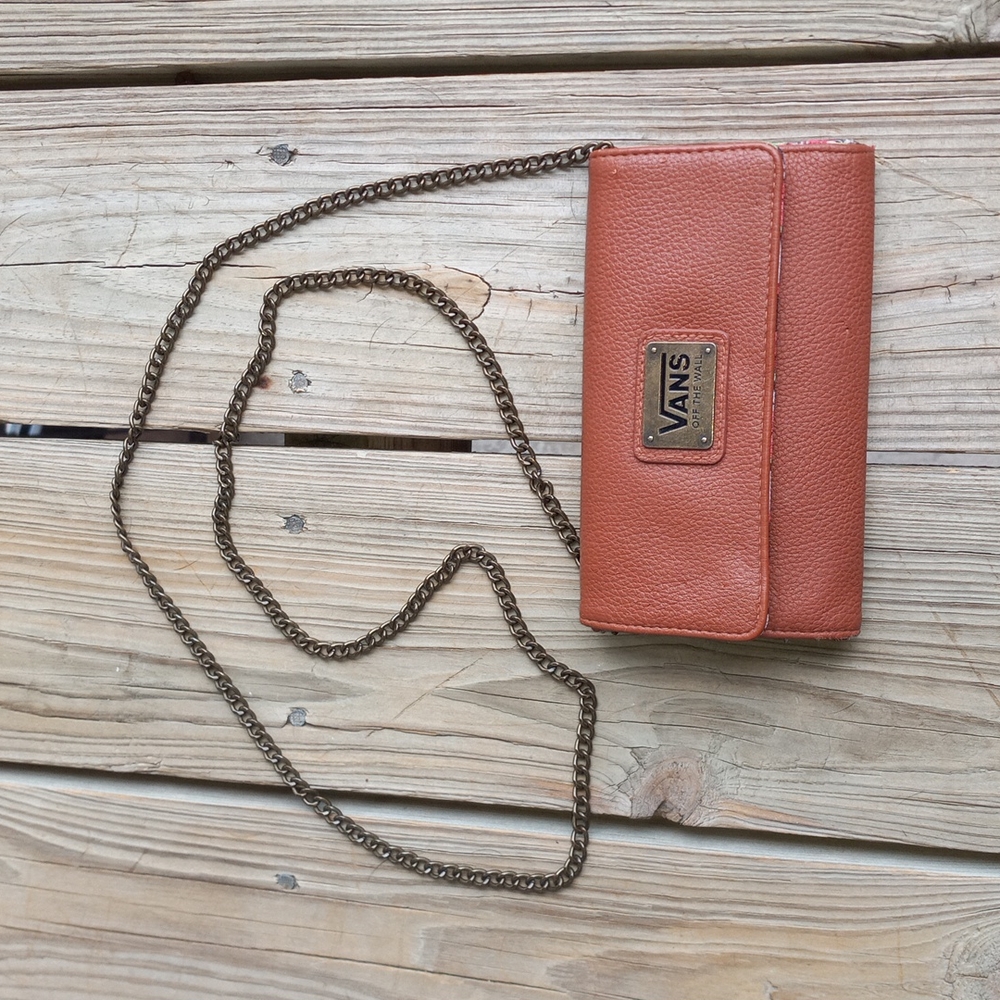 🌸🤎Vans Brown Floral Chain Crossbody Clutch Wallet🌸🤎